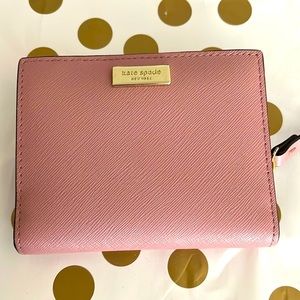 LIKE NEW Kate Spade Laurel Way Small Shawn Wallet-pink. EUC-used only once.